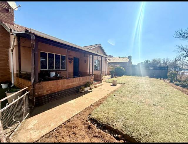 3 BEDROOM HOUSE FOR SALE IN VANDERBIJLPARK CE 1